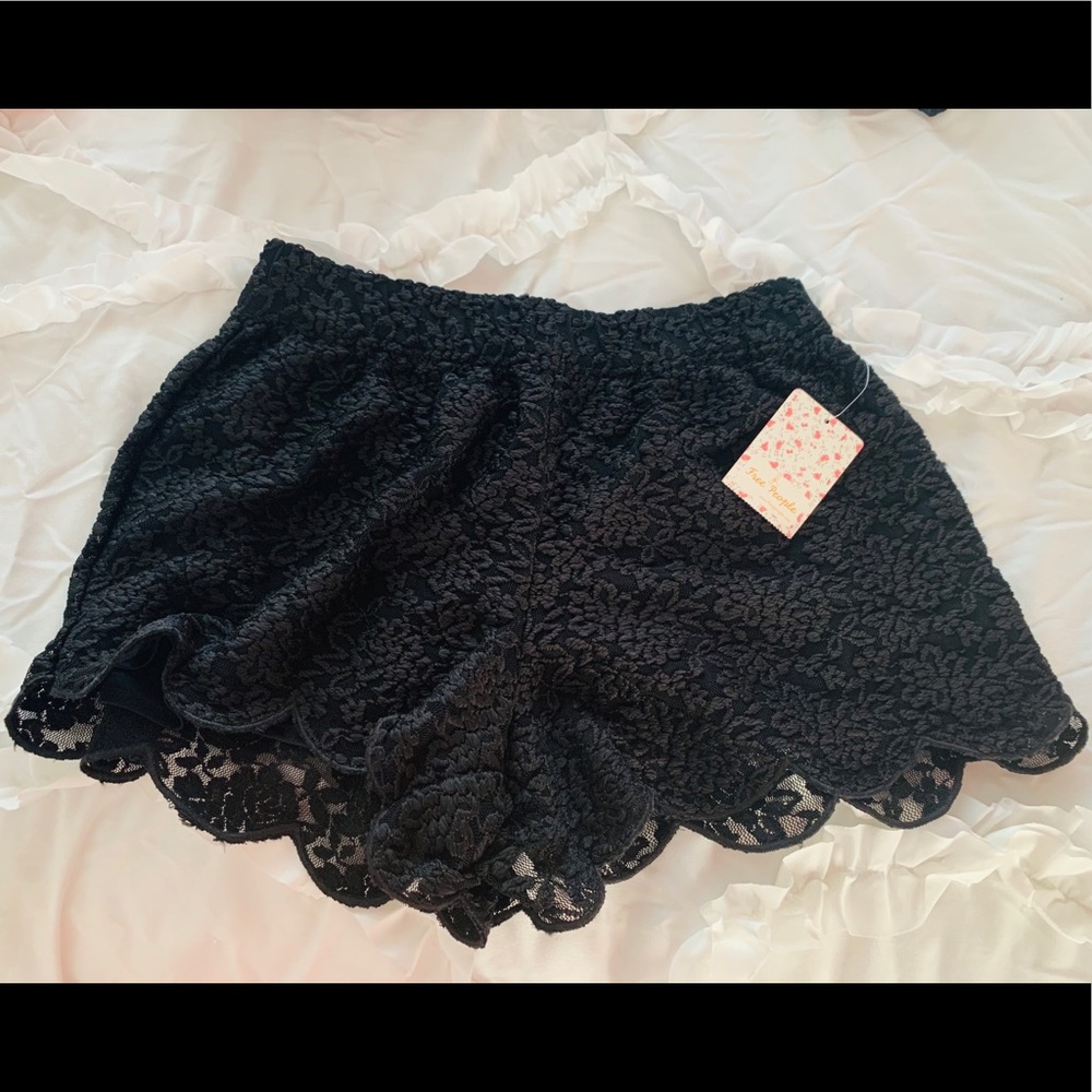 Free People NWT crochet shorts